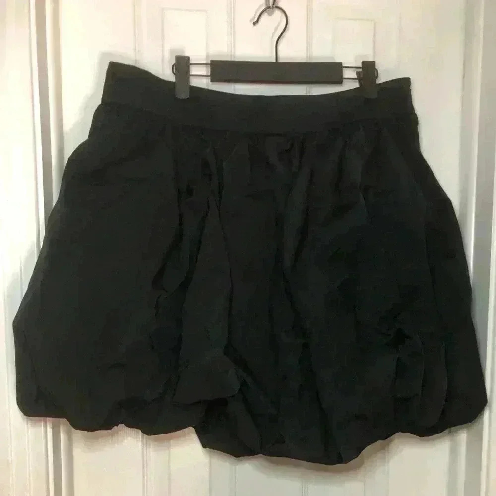 Black Pleated Taffeta Mini Bubble Skirt size 6 NWOT - Picture 5 of 14